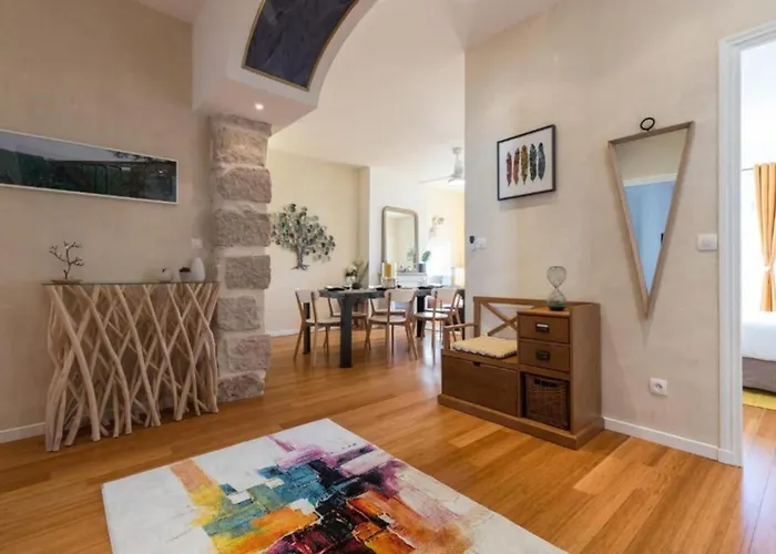 My Casa - Gioffredo 14 - Spacious With Balcony Nice