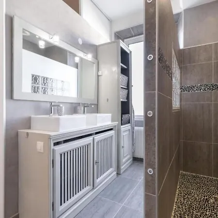 Gioffredo 14 - Spacious With Balcony Lejlighed *