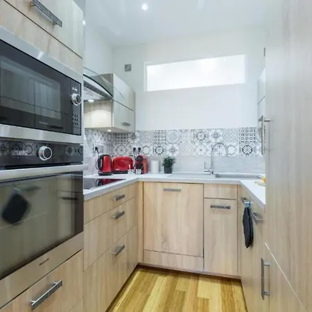 아파트 Gioffredo 14 - Spacious With Balcony *